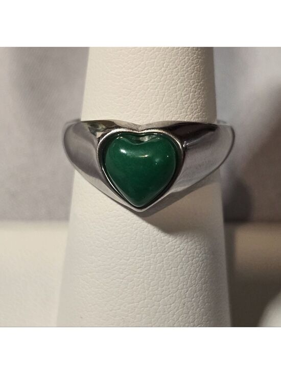 Jewelry - Silver Heart Ring with Green Stone